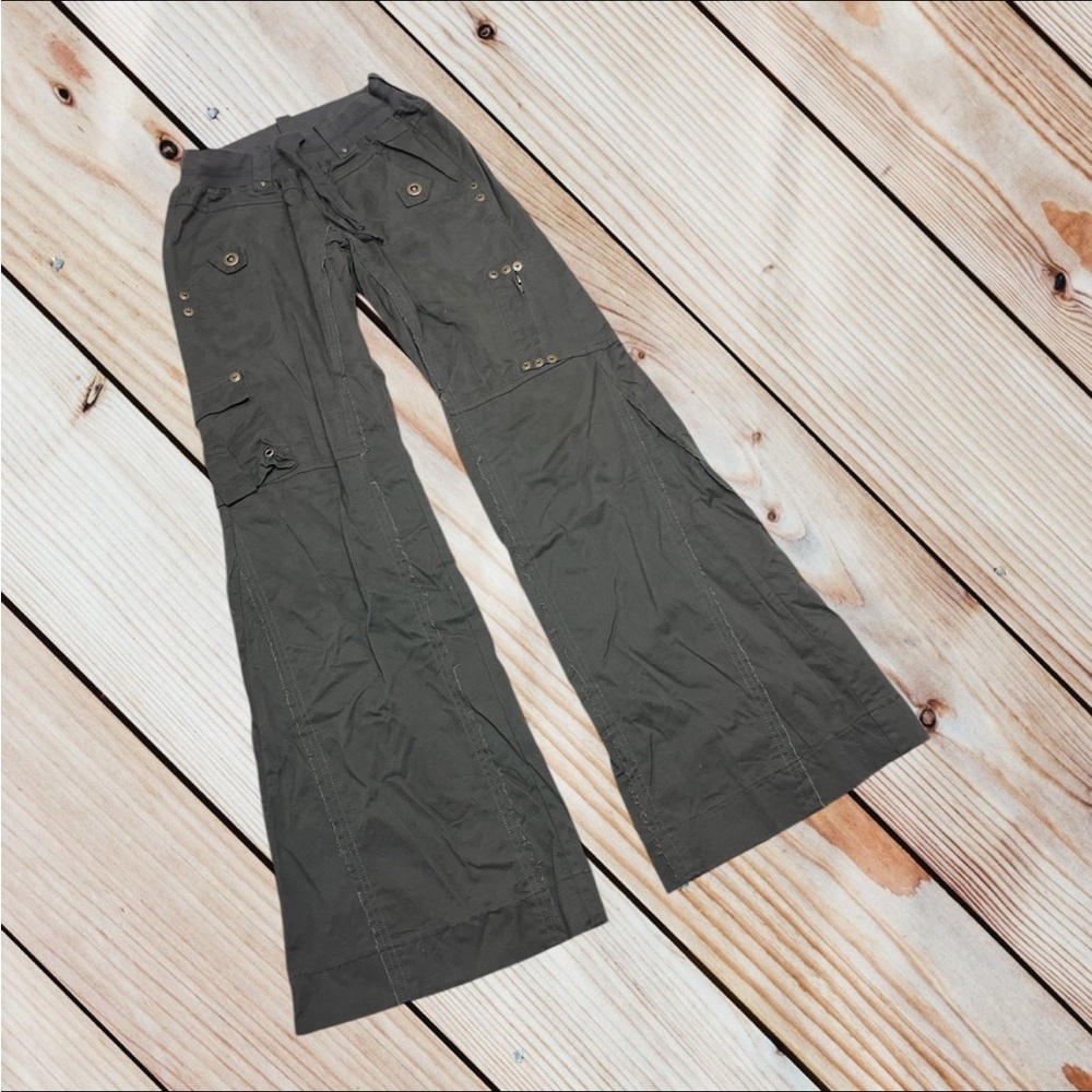 The Kript Dolls Kill S olive low rise prilla cargo pants - Picture 2 of 12